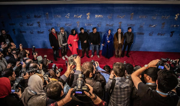 نشست نقد و بررسی درخونگاه ساخته سیاوش اسعدی؛ ما ضد جنگیم نه ضد هویت مملکت‌مان