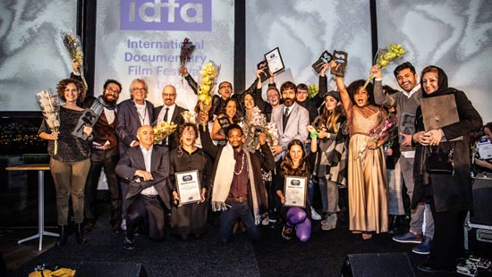 مهرداد اسکویی بهترین کارگردان جشنواره ایدفا شد