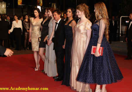 گروه بازیگران خاطرات یک فاحشه