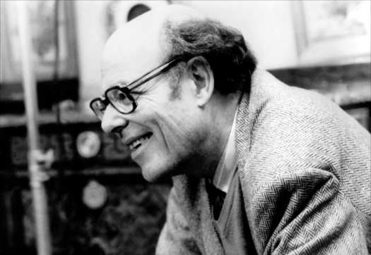 مارسل افولس کمک‌های مردمی را می‌پذیرد